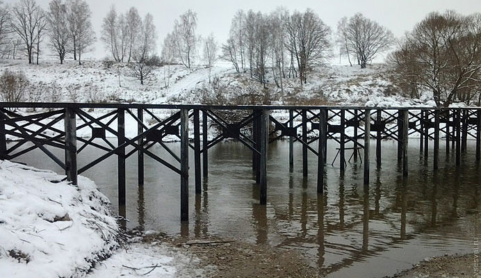 Свайные мосты: надежное решение для преодоления водных преград в Мегионе от 56359 руб